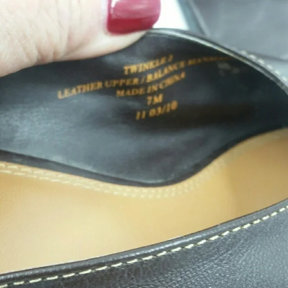 LIZ CLAIBORNE l Brown Leather Mules - Picture 8 of 8